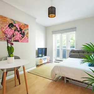 one-bedroom-apartment-london.cambridgehotelsuk.com/
